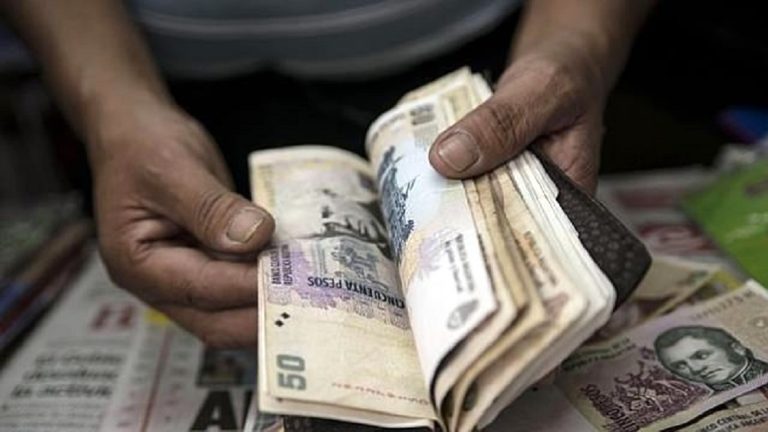 El Gobierno nacional oficializó el nuevo salario mínimo: llegará a $ 69.500 en marzo