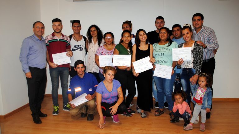 Entregaron certificados a asistentes de los Cursos de Introducción al Trabajo