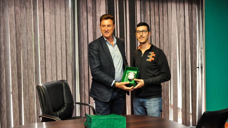 García Aresca reconoció a Fernando Daniele, mejor promedio de Ingeniería de la ciudad