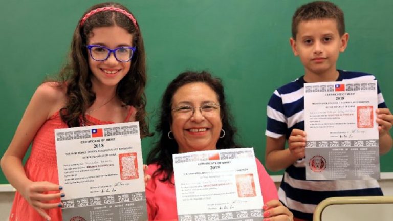 Estudiantes de Bellas Artes fueron premiados en China