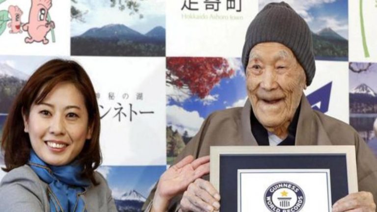 Murió el hombre más viejo del mundo: tenía 113 años