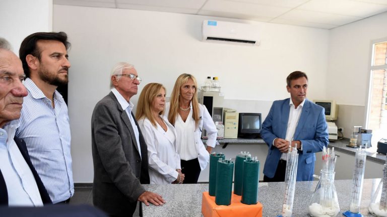 Mestre: “Córdoba tiene un laboratorio modelo en el país de producción pública de medicamentos”