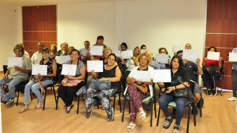 Entregaron 31 nuevos créditos a vecinos de la ciudad