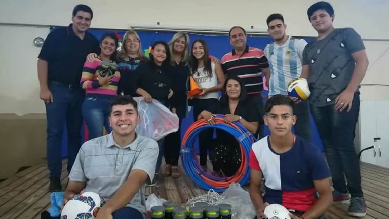 Entregaron Kits Deportivos