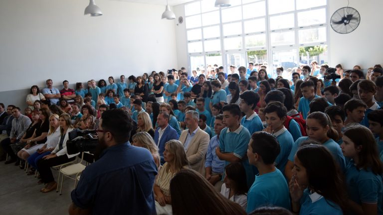 Schiaretti inaugura la nueva escuela ProA