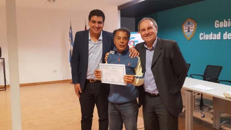 Entregaron 15 nuevos microcréditos del programa Banco de la Gente