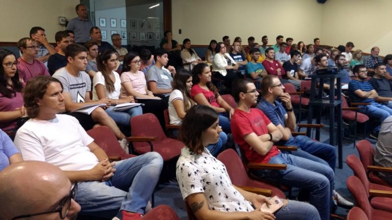 Dio inicio el ciclo de charlas para emprendedores