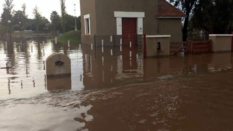 La Provincia asiste a damnificados en Saturnino María Laspiur