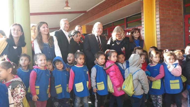 El gobernador Lifschitz entregó fondos en Frontera