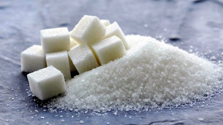 Anmat prohibió la venta de una marca de azúcar de consumo masivo