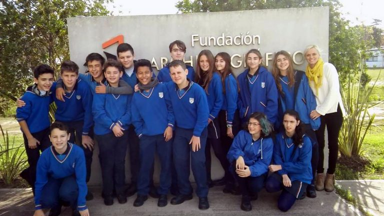 Estudiantes de la «Dante Alighieri» recorrieron el Archivo y Museo