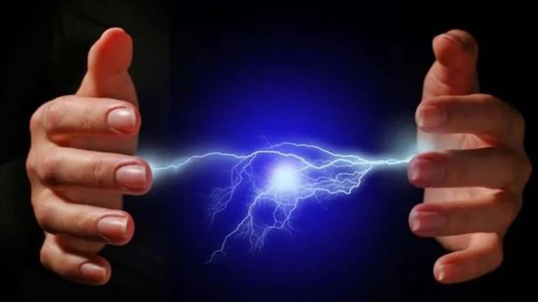 ¿Anduviste a los chispazos? Enterate por qué todo nos da “electricidad”