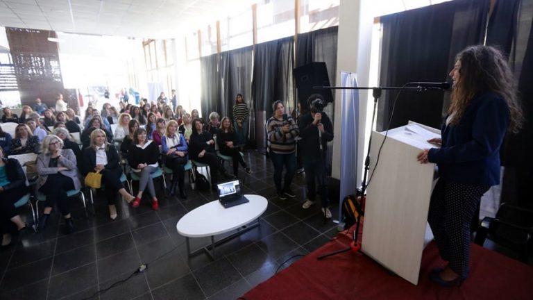 Taller de Política y Género reunió a decenas de mujeres en nuestra ciudad
