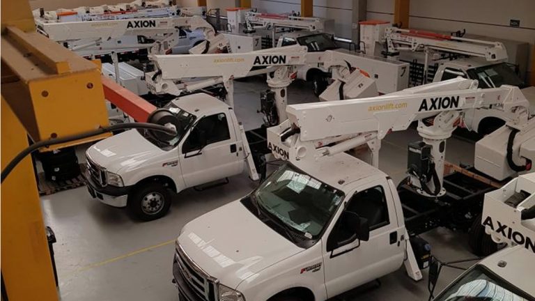Axion posterga vacaciones para cumplir con pedidos de Brasil