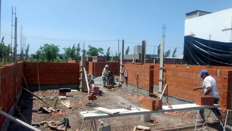 El costo de la construcción subió 4,2% y los precios mayoristas 3,6% en octubre