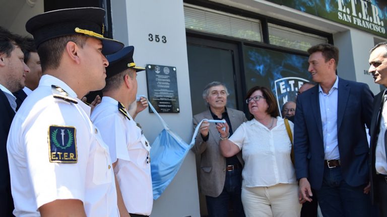 El grupo E.T.E.R. desembarcó en la ciudad