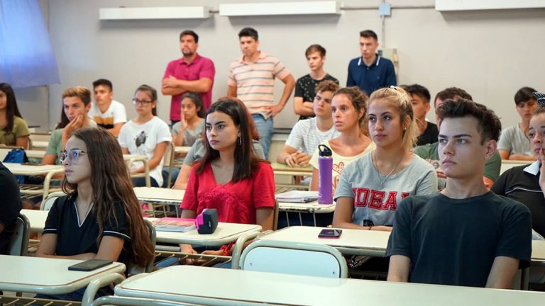 Comenzó el Seminario de Ingreso de Ingeniería Industrial en el CRES