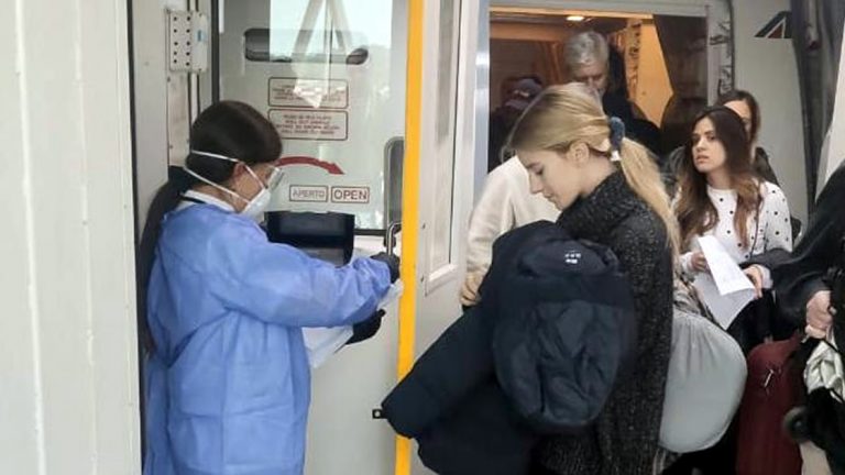 Coronavirus: Cinco nuevas muertes y otros 80 casos en Argentina