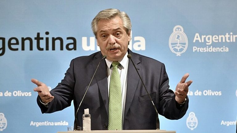 Industriales y gremios piden auxilio para proteger empleos
