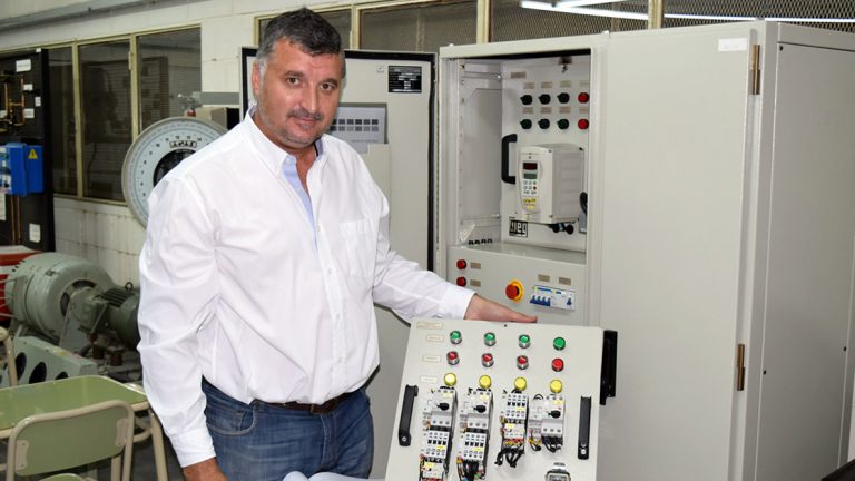UTN: Curso de «Electricidad Industrial Arranque Motor»
