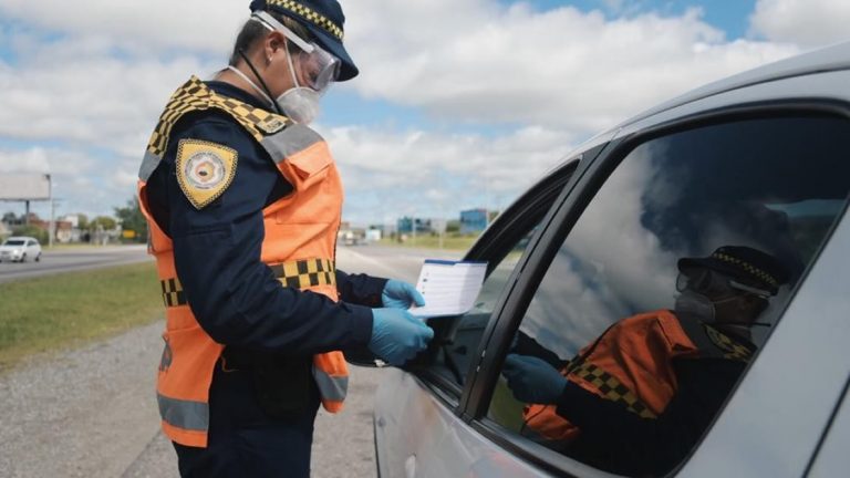 Cuarentena: Controles policiales en rutas y zonas urbanas