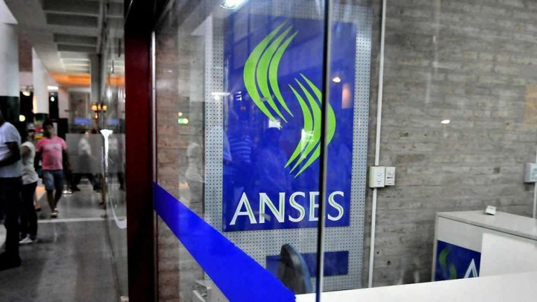 Abrió la inscripción para el bono de $18.000 a trabajadores informales