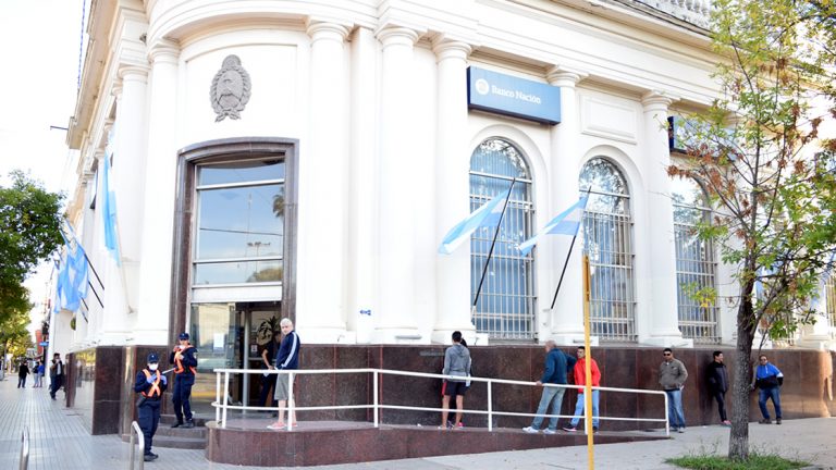 Este jueves paran los bancarios de todo el país