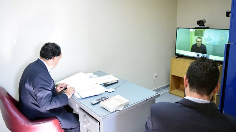 Se realizó en San Francisco la primera audiencia judicial por videconferencia