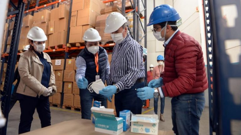 La Provincia adquirió mascarillas y barbijos quirúrgicos para uso sanitario