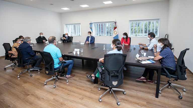 El vicegobernador se sumó junto a los legisladores a la rebaja de sus salarios