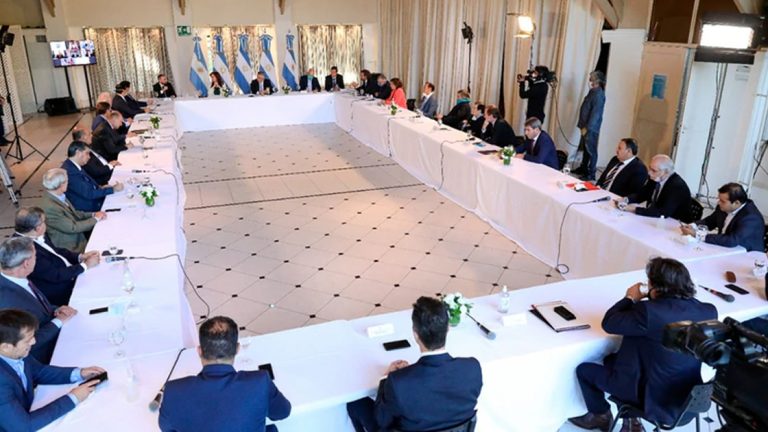El Gobierno propuso empezar a pagarles la deuda a los bonistas en tres años con una quita del 62 por ciento en los intereses