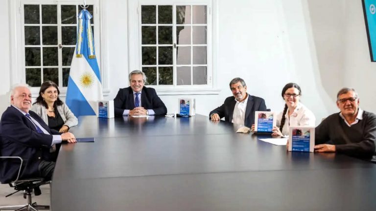 Coronavirus: El Gobierno anunció la creación de un kit nacional de detección rápida