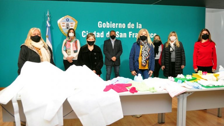 El Consejo Municipal de la Mujer entregó elementos confeccionados al Hospital Iturraspe