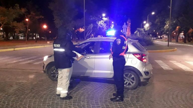 El municipio controla a los taxis y remises