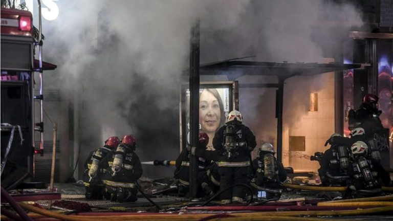 Capital Federal: Dos bomberos fallecieron tras fuertes explosiones