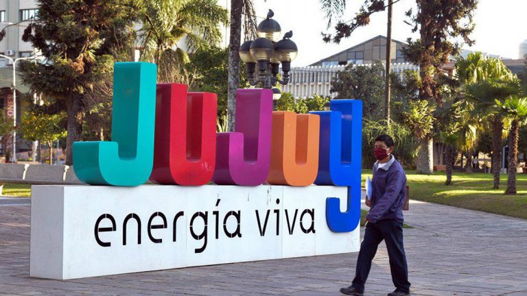 Por nuevos contagios, en ocho provincias endurecieron el aislamiento
