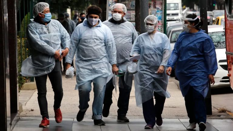 Coronavirus: Confirman 44 muertes y 2667 nuevos contagios