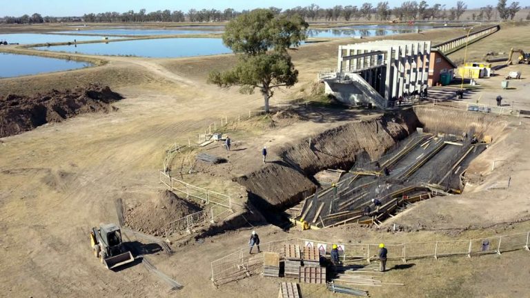 García Aresca recorrió la obra del desarenador