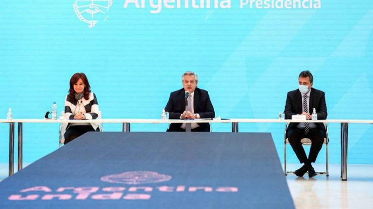 «Pudimos hacer la restructuración de la deuda en medio de esta pandemia», destacó Fernández