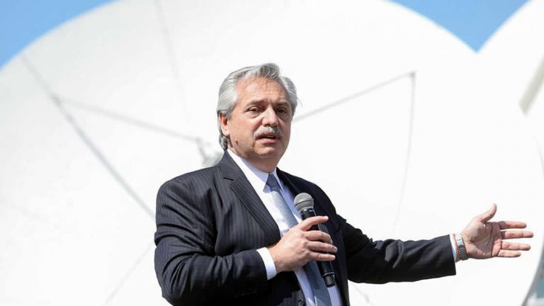 Alberto Fernández: «Los dólares hacen falta para producir, no para guardar»