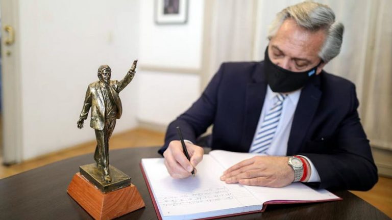 “Néstor Kírchner fue el mejor presidente que la democracia tuvo”, afirmó Alberto Fernández