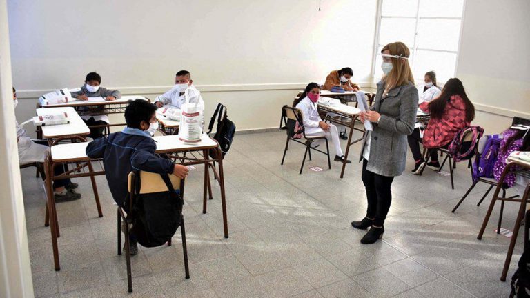 Hoy comienza la inscripción en la LOM 2023 de inicial y primaria