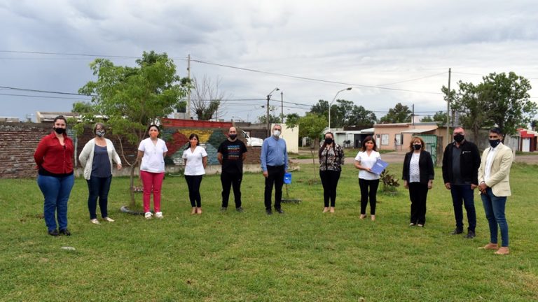 Escuela de Frontera recibió aportes provinciales