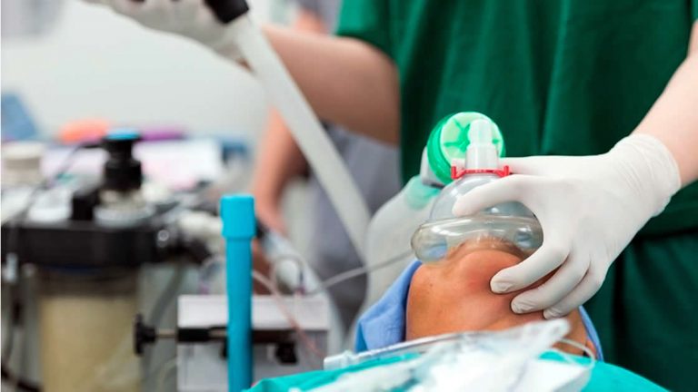 El Centro Médico se expresó por casos que involucra a anestesistas