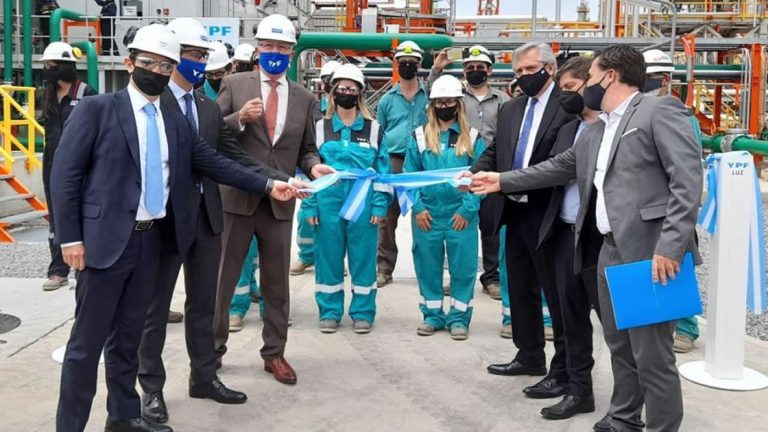 El Presidente llamó a construir una nueva etapa “donde YPF siga creciendo para darnos la energía que necesitamos”
