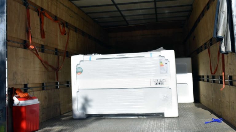 Frontera: A la espera de las dosis, llegó el freezer para la Sputnik
