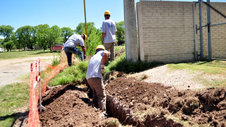 Ya se trabaja en la tercera etapa de la red de gas natural en Bº 9 de Septiembre