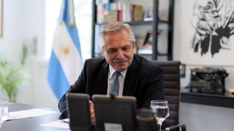 En un clima de incertidumbre, gobernadores respaldaron al Presidente