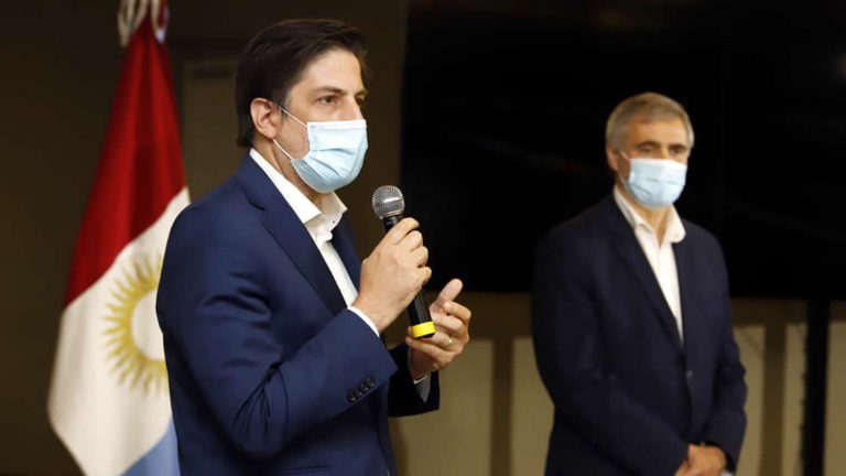 Trotta: «La vacuna no es condición indispensable para la presencialidad»