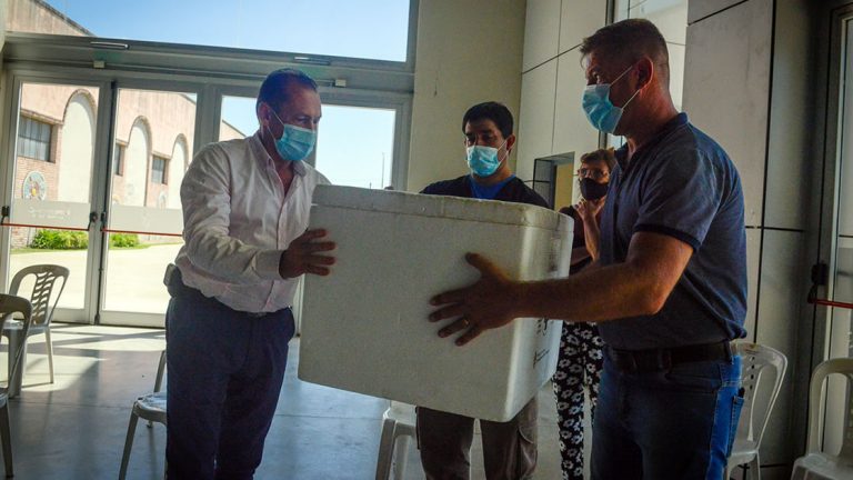 Ya llegaron a la ciudad las 780 vacunas para ser colocadas al primer grupo de adultos mayores de 70 años